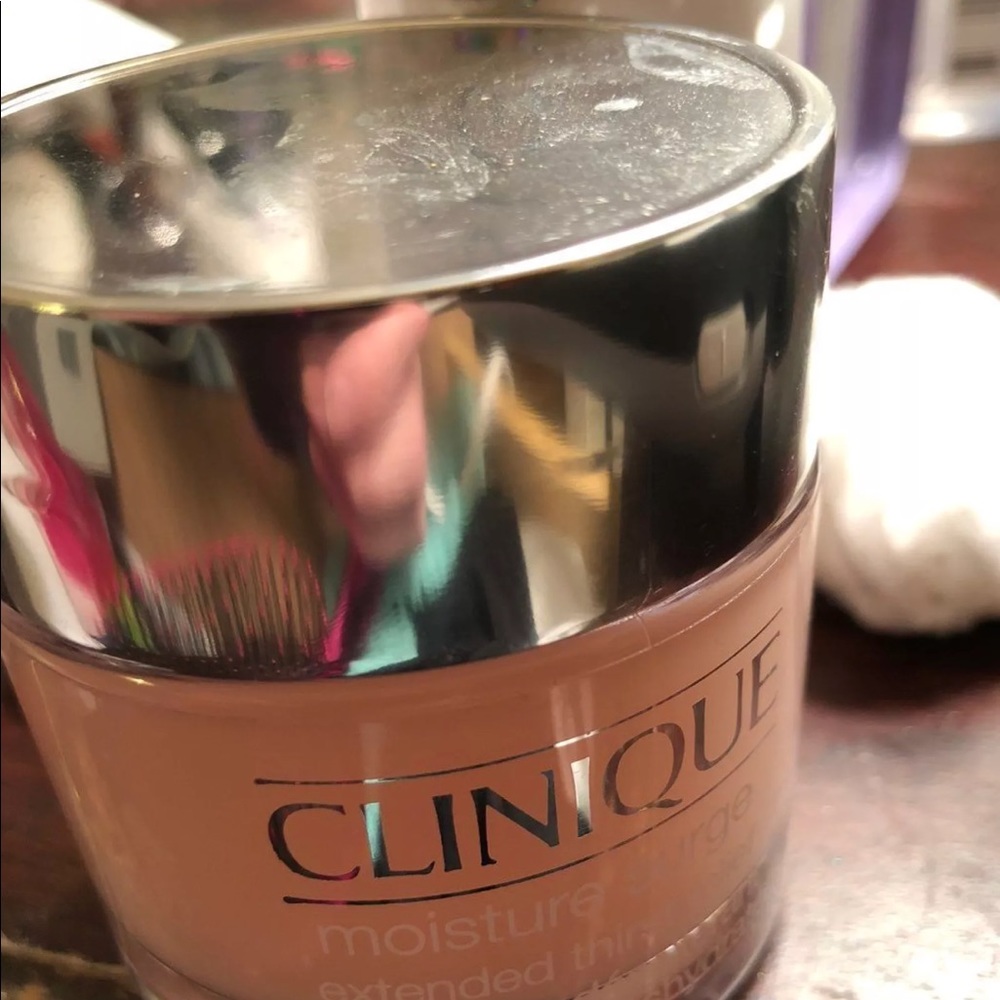 Clinique Moisture Surge 2.5